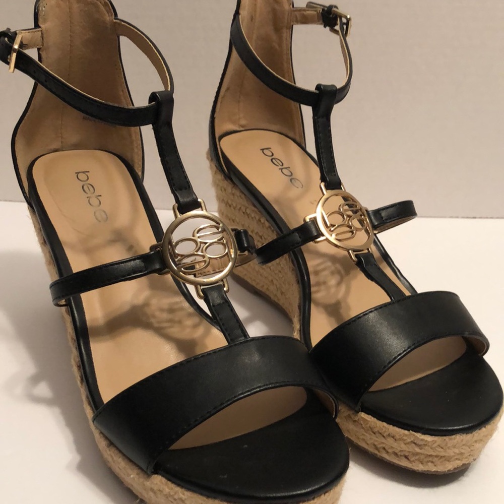 BeBe Lavina size 8.5 Wedges
